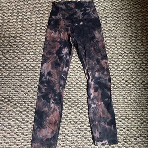 Lululemon Align High Rise Crop 23”